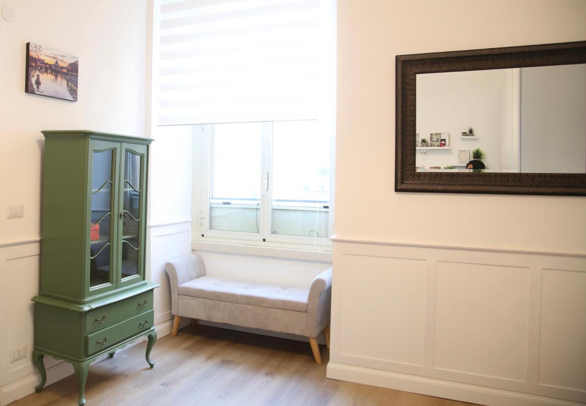 Homely In Apartment
